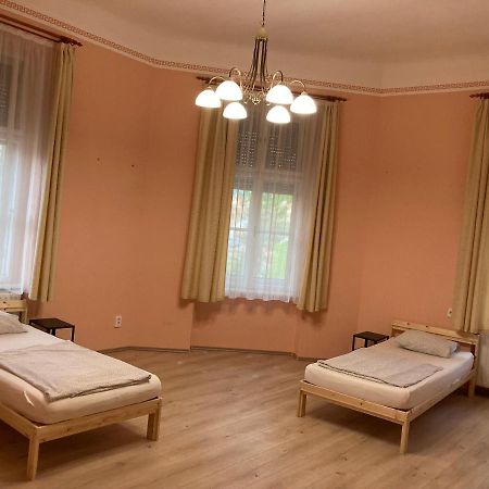 Gogol24 Hostel Szeged Exterior photo
